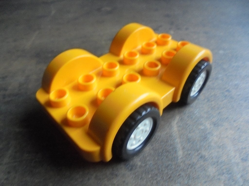 Lego Duplo Car Base 2x6 with Fixed Axles (zie foto's) 5, Ophalen of Verzenden, Gebruikt, Losse stenen, Duplo