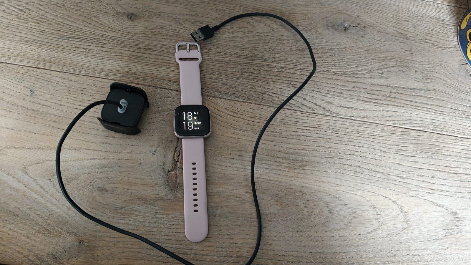 Fitbit Versa 2 Rose Goud met oplader, Ophalen of Verzenden, Gebruikt, Roze, Fitbit