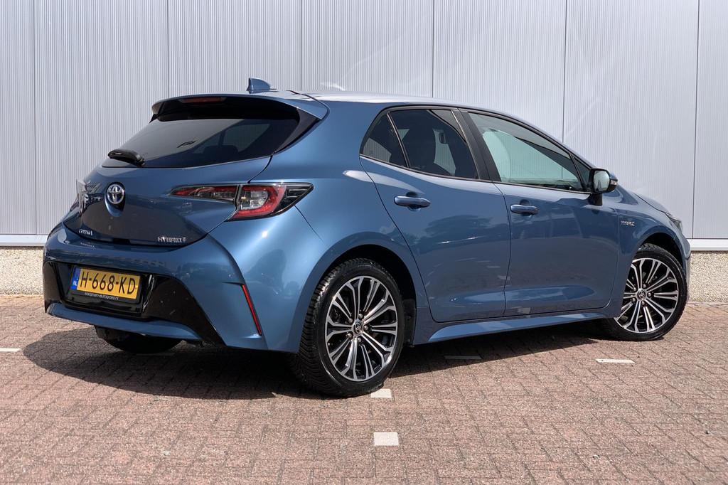 Toyota Corolla 1.8 Hybrid Business Plus, Gebruikt, 4 cilinders, Stoelverwarming, Blauw