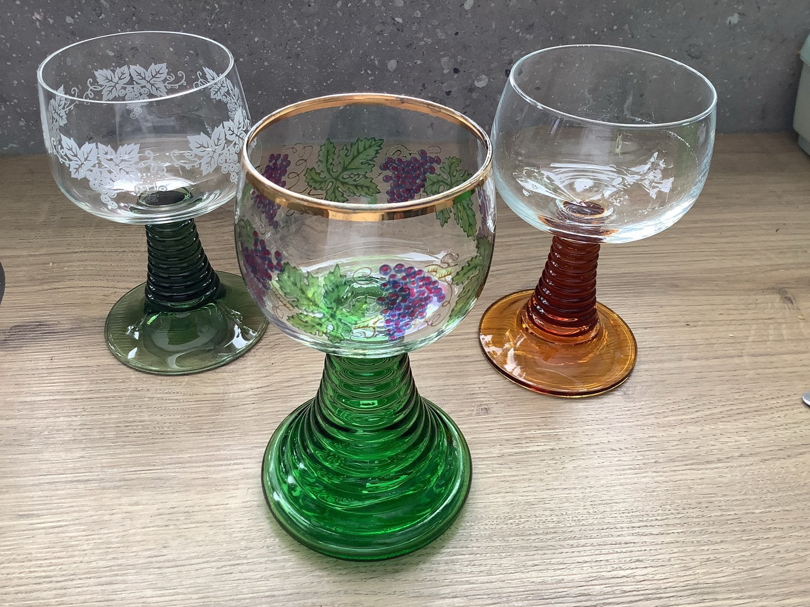 Mooie Roemer glazen - 3 grote en 14 kleine glazen, Antiek en Kunst, Antiek | Glas en Kristal, Ophalen of Verzenden