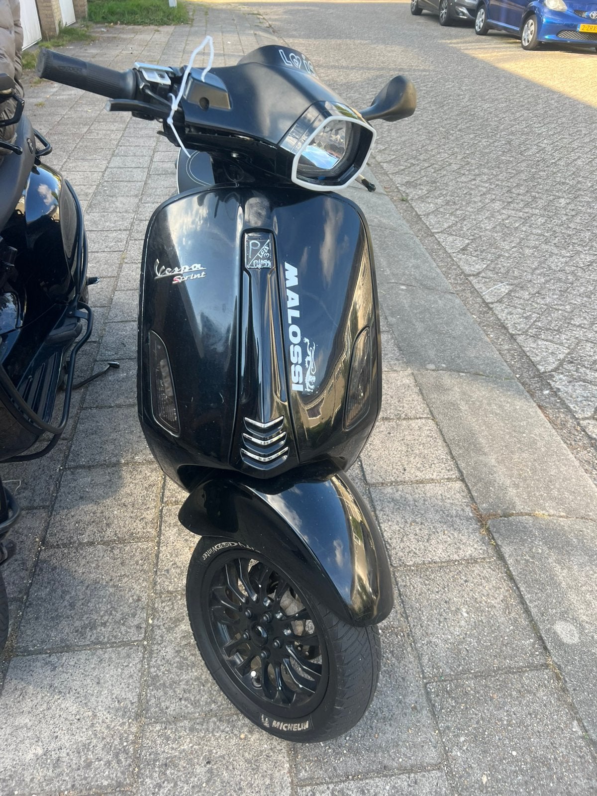 Vespa teruil tegen zip, Ophalen, Zo goed als nieuw, Benzine