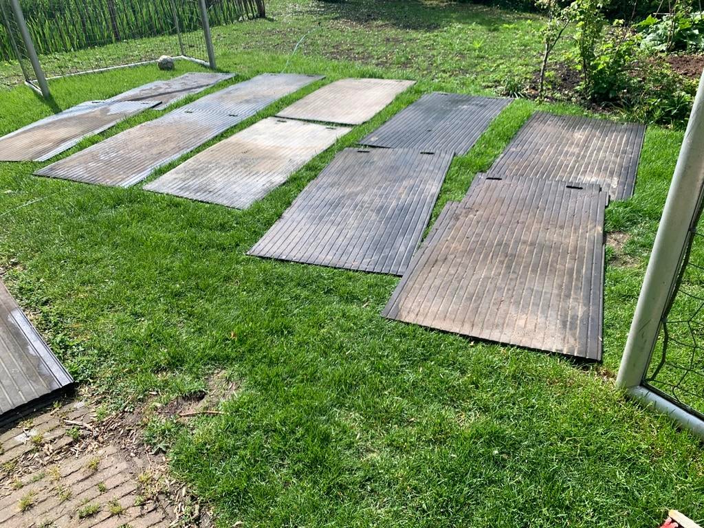 13stuks Rubber rijplaten, Ophalen, Gebruikt
