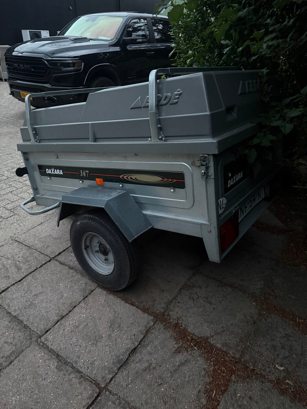 Daxara 147 aanhangwagen met deksel, Ophalen, Gebruikt