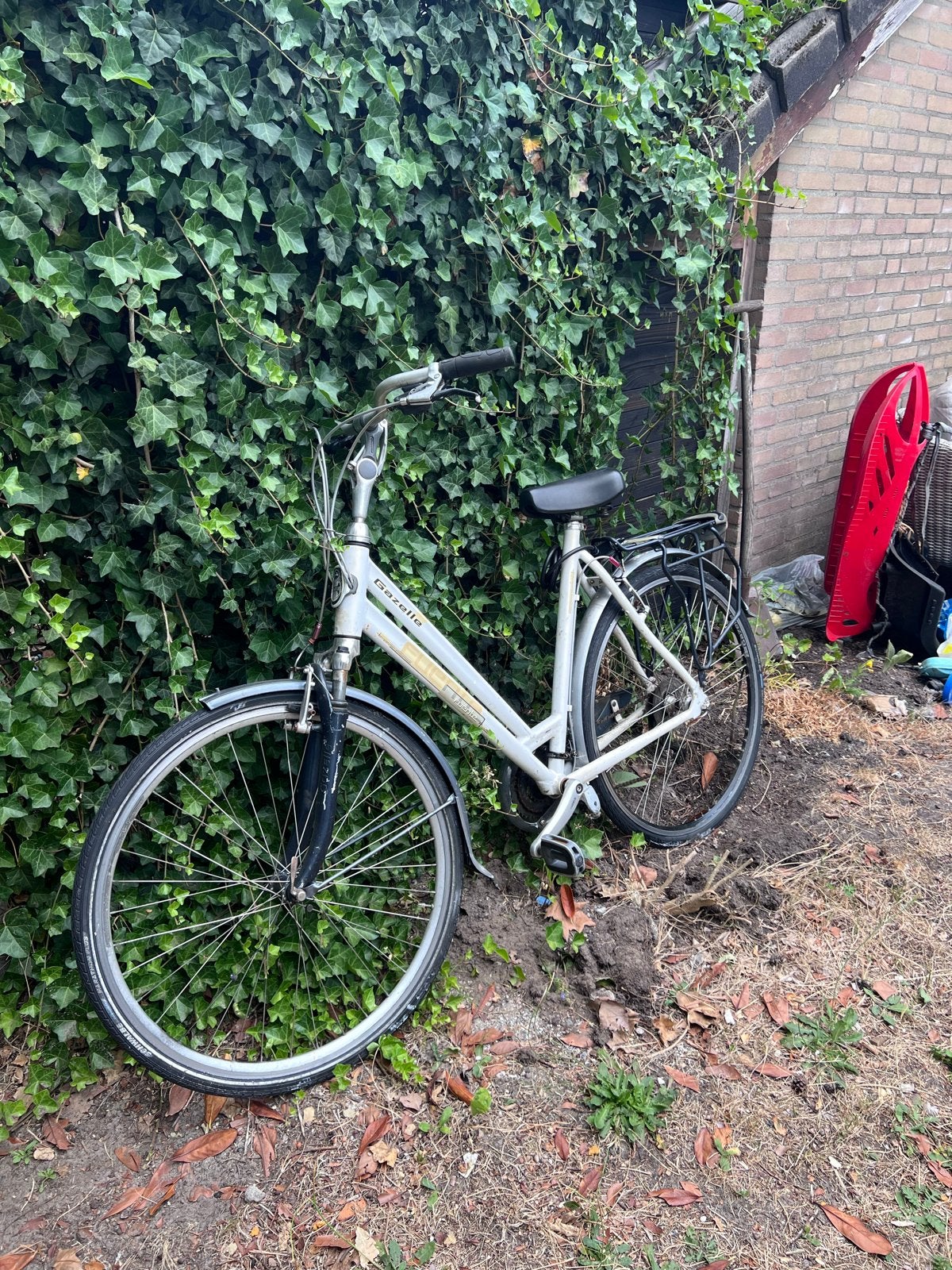 Gazelle damesfiets - Comfortabel en betrouwbaar, Fietsen en Brommers, Fietsen | Dames | Damesfietsen, Gebruikt, Velgrem, Versnellingen