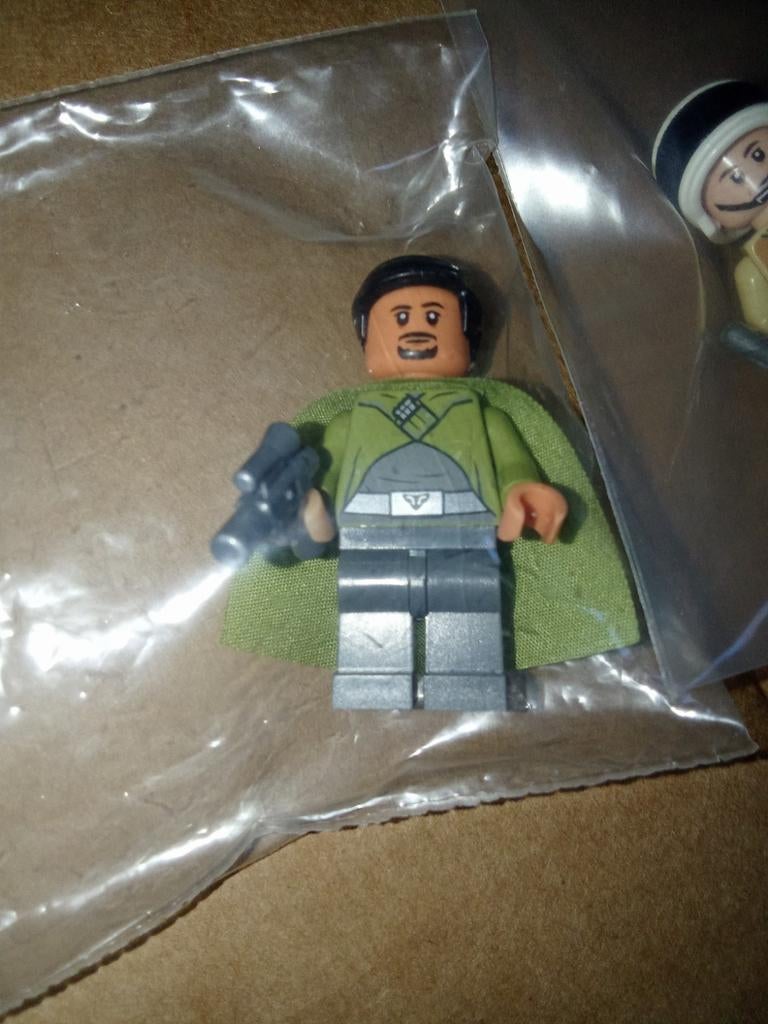 Bail Organa lego, Ophalen
