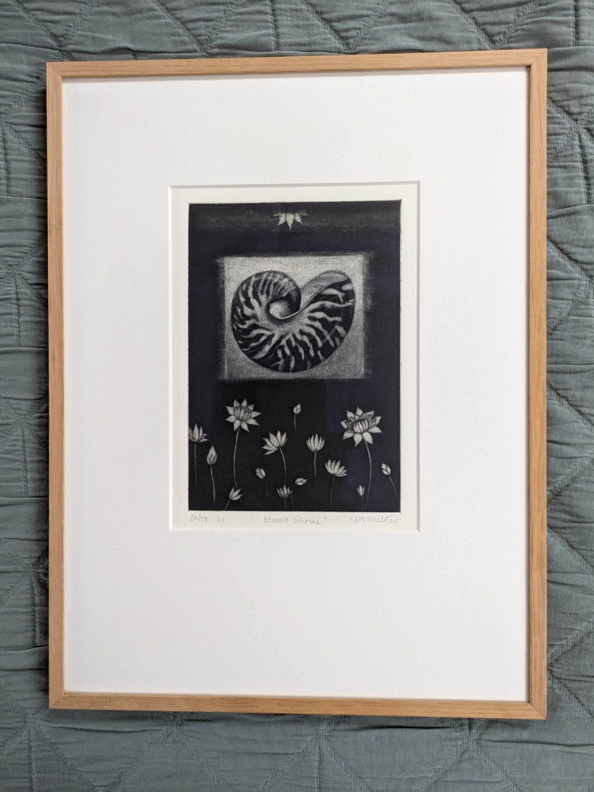 Ets door Nan Mulder, Small Shrine., Antiek en Kunst, Kunst | Etsen en Gravures, Ophalen of Verzenden