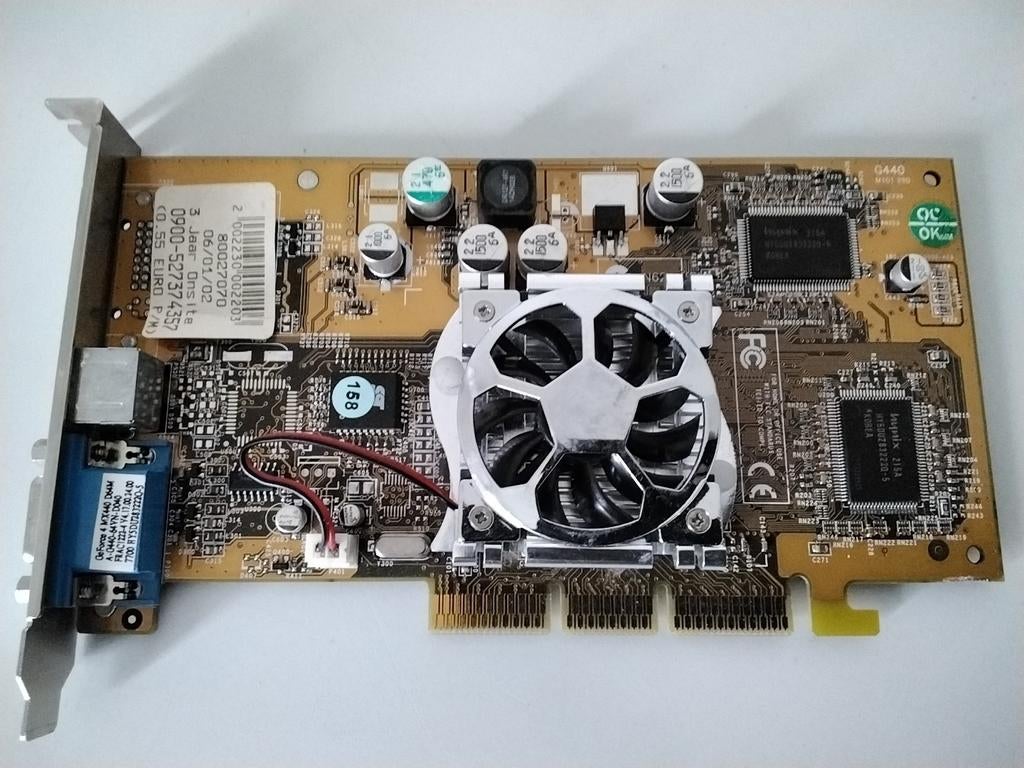 AGP videokaart met Nvidia GeForce4 MX440 en 64mb geheugen, Computers en Software, Vintage Computers, Ophalen of Verzenden