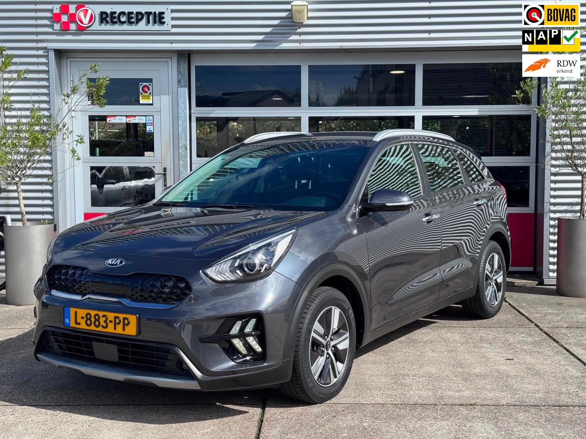 Kia Niro 1.6 GDi Hybrid DynamicLine / Adaptieve Cruise / Car, Auto's, Gebruikt, Euro 6, Leder en Stof, Origineel Nederlands