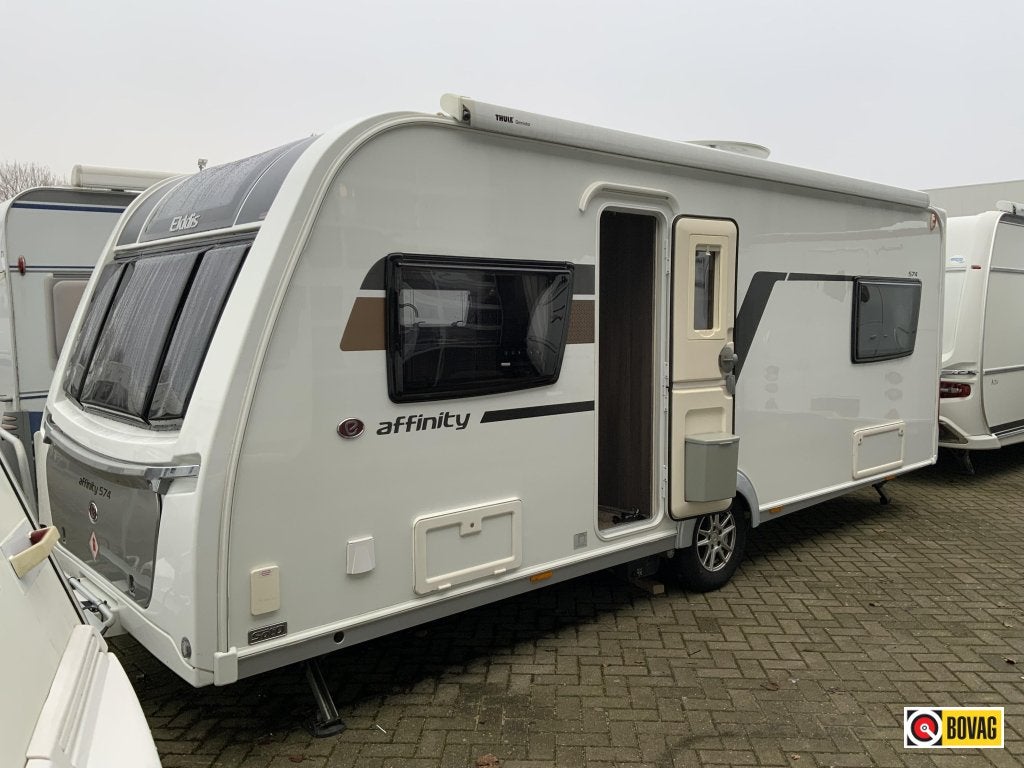 Elddis Affinity 574, Caravans en Kamperen, Caravans, Standaardzit, Elddis, Bedrijf, 5 tot 6 meter