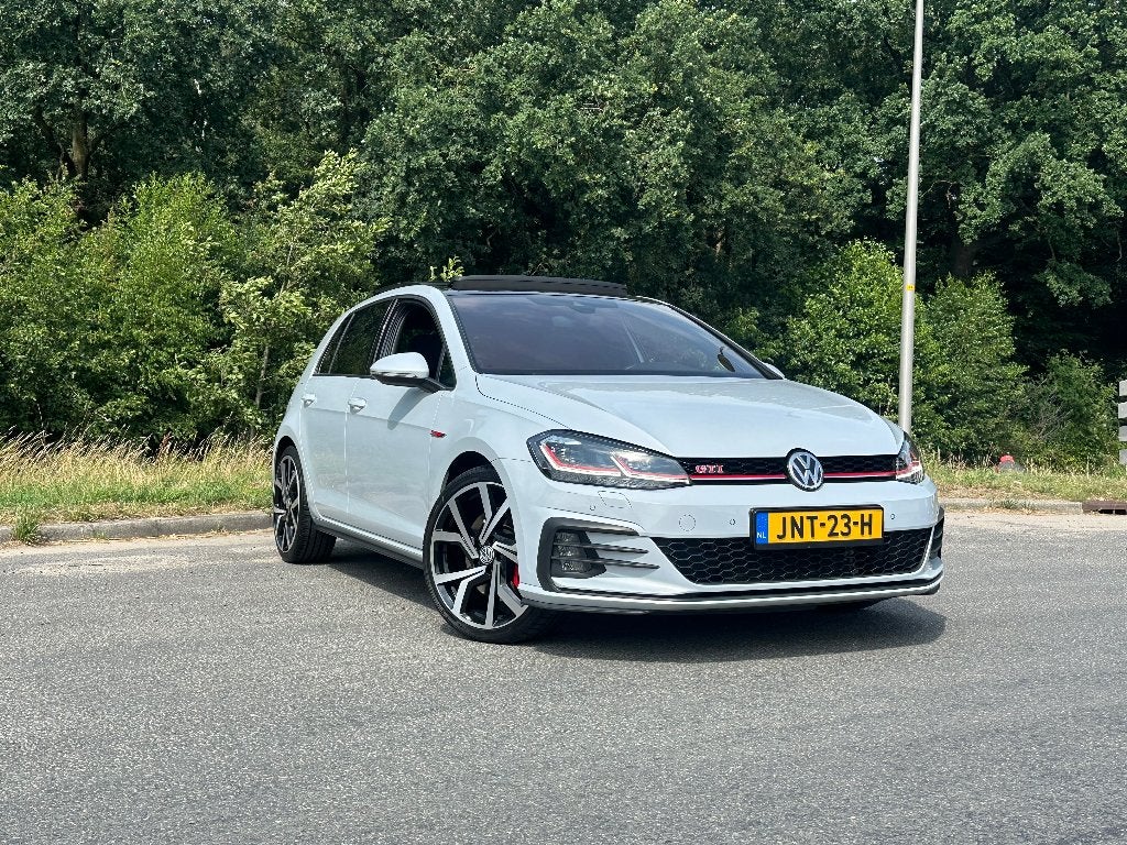 Zeer nette Vw golf 7,5 gti performance 245 pk 2019, 1345 kg, 4 cilinders, 1984 cc, Wit