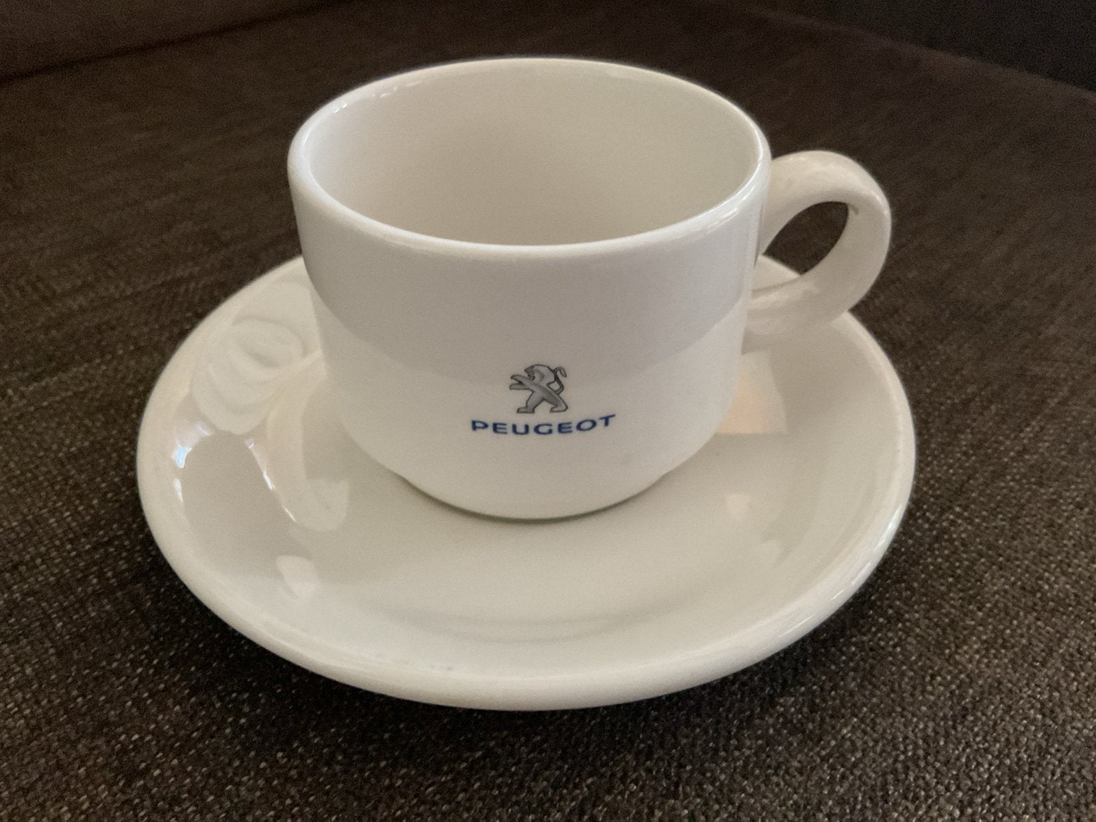 4 Peugeot kop en schotels (Dudson Engeland), Huis en Inrichting, Overige merken, Keramiek, Ophalen of Verzenden, Zo goed als nieuw