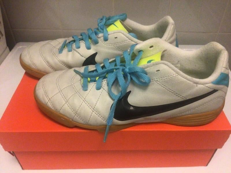 Nike jr. Tiempo indoor, mt. 38, Ophalen, NIKE, Gebruikt, Jongen of Meisje