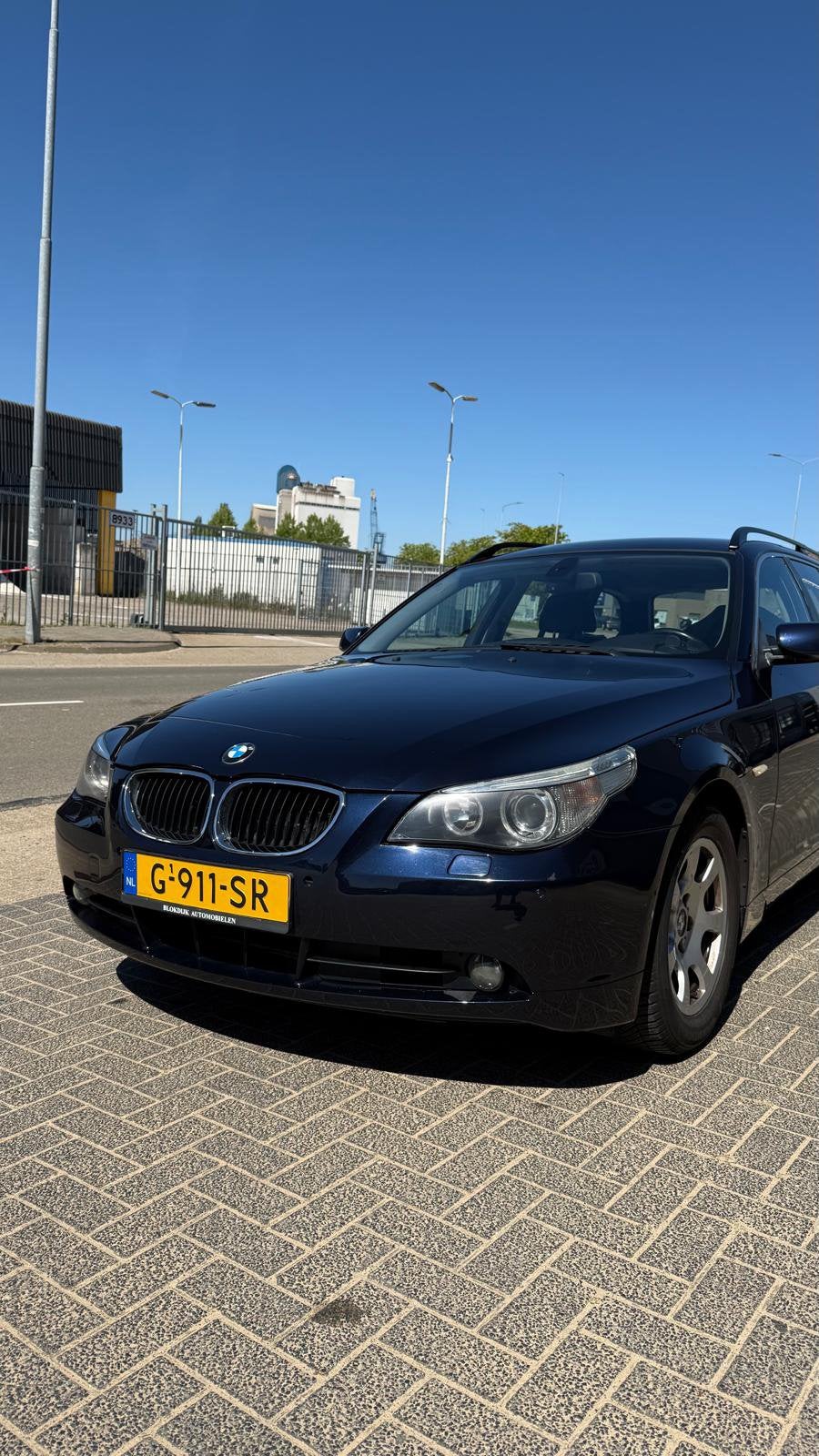 BMW 5-Serie 2.5 I 525 Touring AUT 2005 Blauw, Automaat, Achterwielaandrijving, 2000 kg, Blauw
