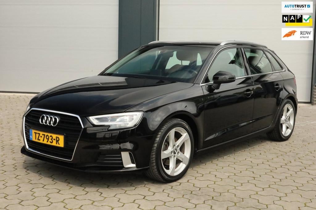 Audi A3 Sportback 1.0 TFSI Sport Lease Edition Trekhaak Navi, Auto's, Stof, Gebruikt, Zwart, Origineel Nederlands