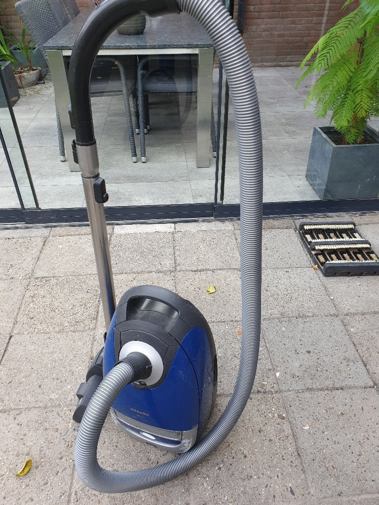 stofzuiger, Gebruikt, Geschikt voor harde vloeren, Miele, 2000 watt of meer