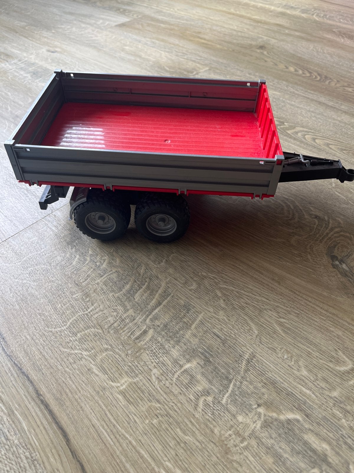 Bruder kiepwagen aanhanger rood/grijs, Kinderen en Baby's, Speelgoed | Speelgoedvoertuigen, Gebruikt, Ophalen