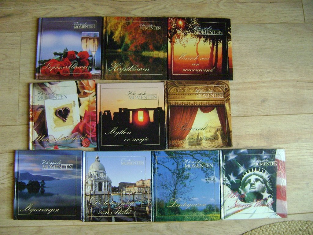 Klassieke momenten - 10 CD's in boeken, Ophalen of Verzenden, Classicisme, Zo goed als nieuw, Overige typen
