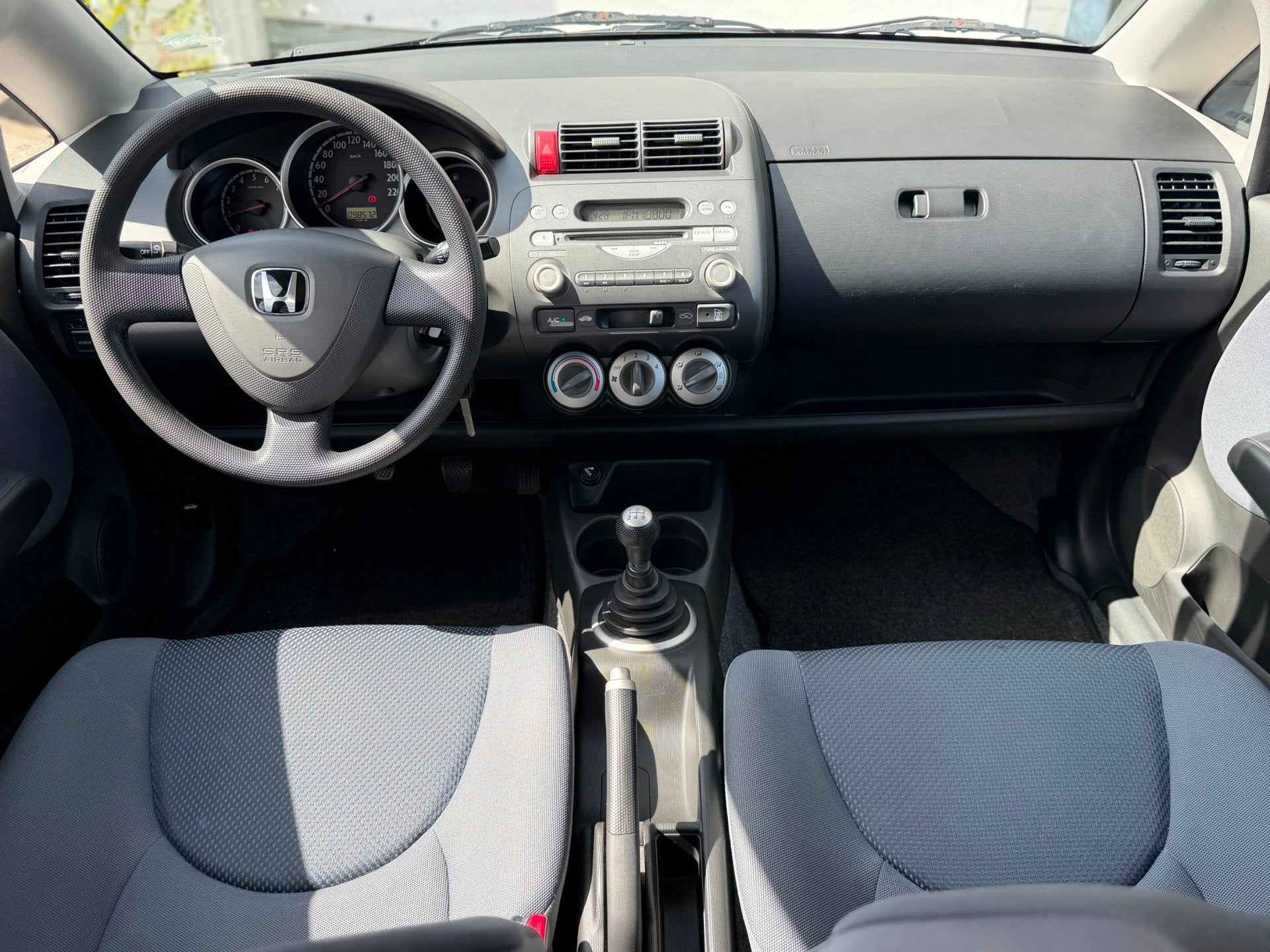 Honda Jazz 1.2|NAP|AIRCO|LAGEKM|BOEKJES|1EIGENAAR|TOPSTAAT!, Auto's, Voorwielaandrijving, 4 cilinders, Zwart, Origineel Nederlands