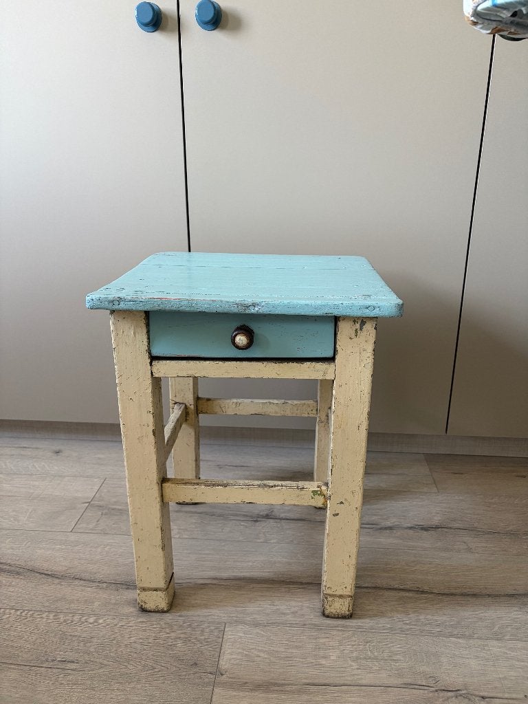 Oud krukje/tafeltje, Ophalen, Gebruikt, Hout
