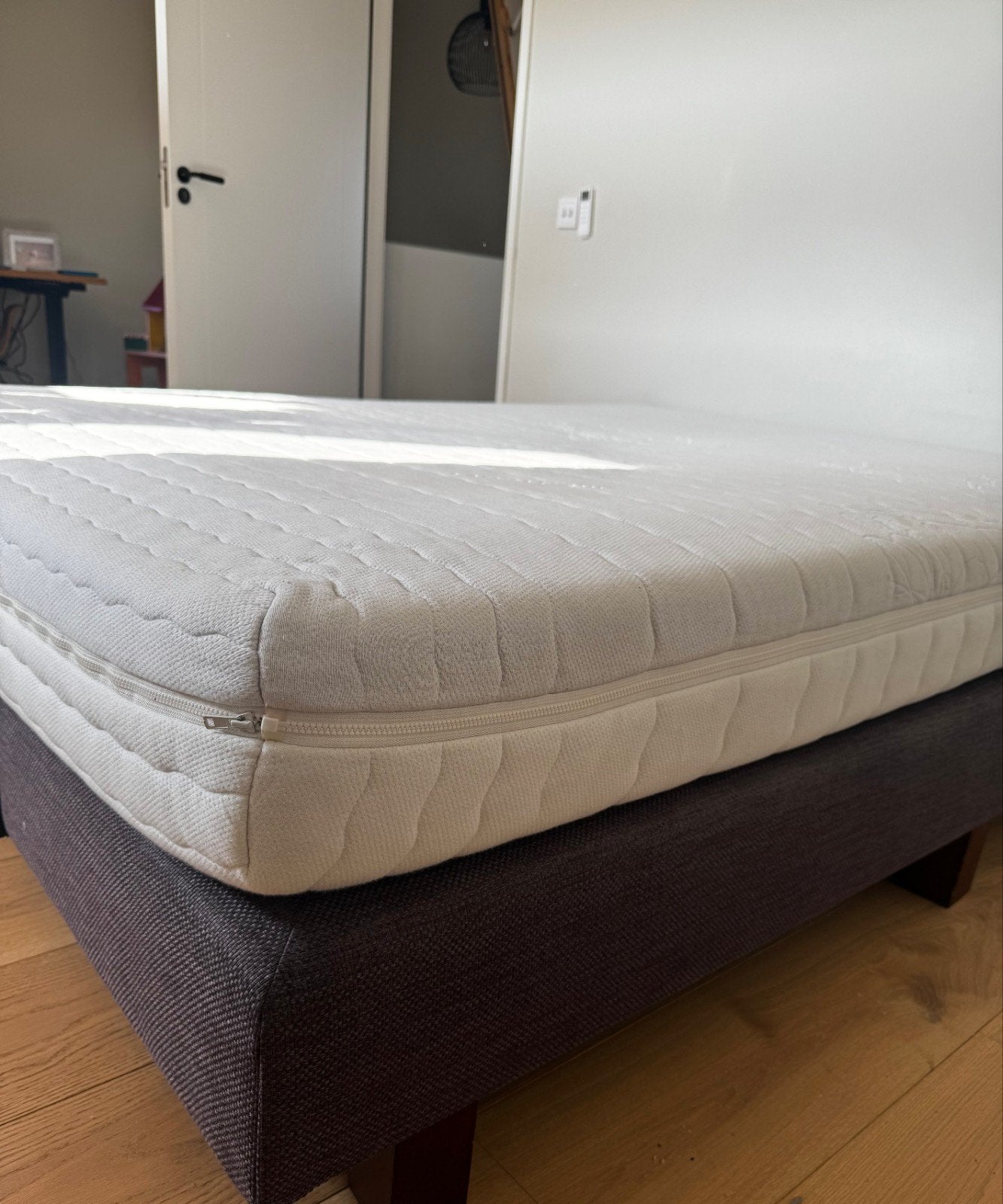 Comfortabel boxspring bed met matras, Gebruikt, Tweepersoons, 200 cm, Grijs