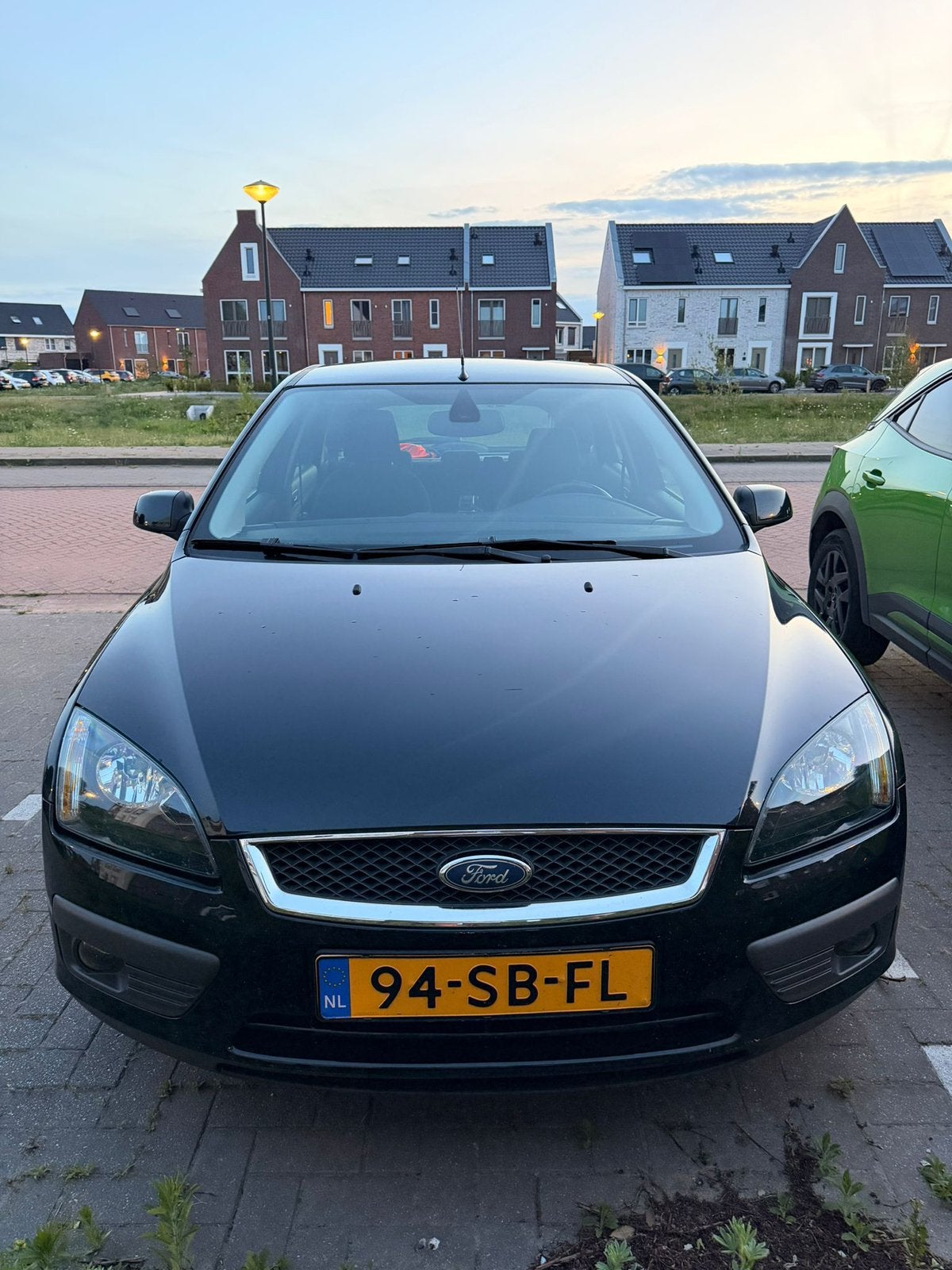Ford Focus 1.6 74KW 5D 2005 Zwart, 1596 cc, 15 km/l, 4 cilinders, Origineel Nederlands