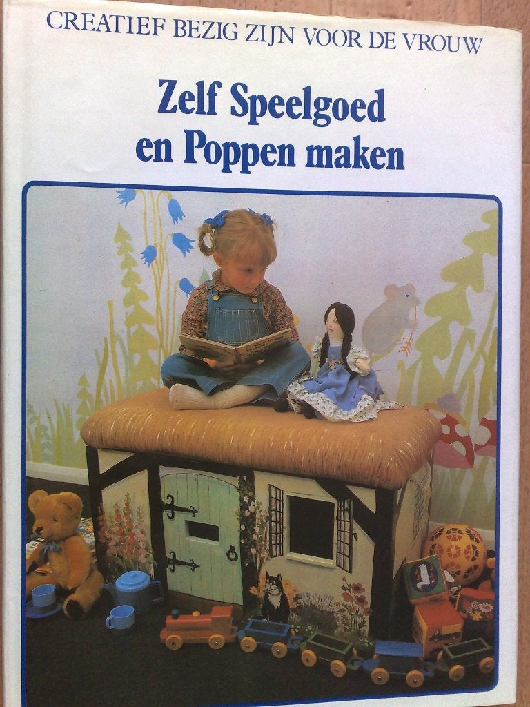 Boek = Zelf Speelgoed en Poppen maken, Hobby en Vrije tijd, Kledingpatronen, Verzenden, Zo goed als nieuw, Kind, Overige merken