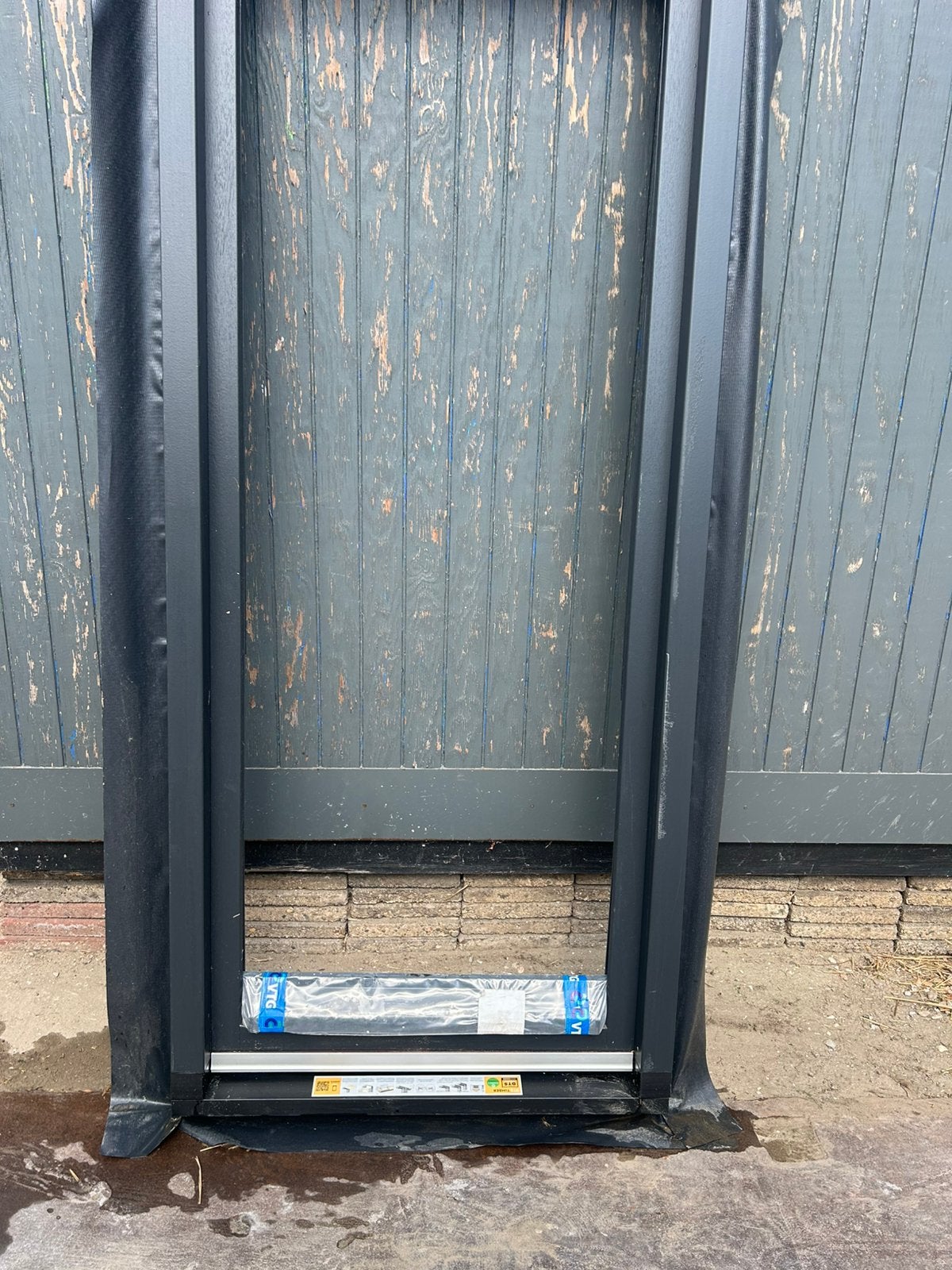 NIEUW Hardhouten kozijn met draaikiepraam  1020x 2420, Doe-het-zelf en Verbouw, Kozijnen en Schuifpuien, Raamkozijn, Zo goed als nieuw
