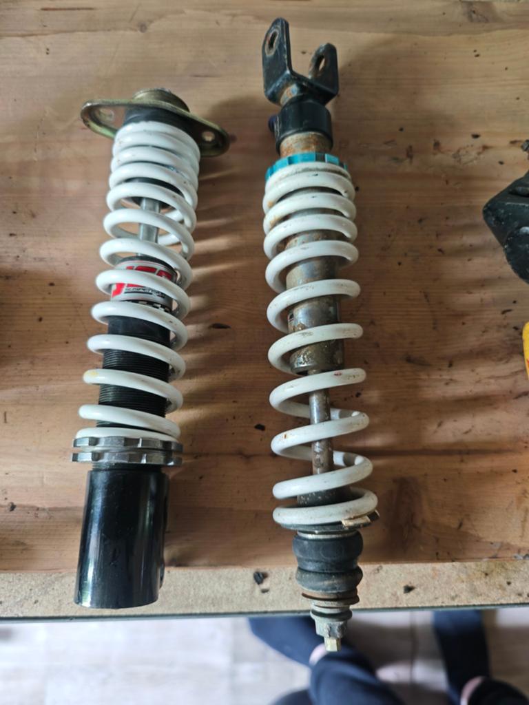 Piaggio zip sp h2o sp98 schokbreker setje yss nieuw wit, Motoren, Onderdelen | Merk-onafhankelijk, Ophalen of Verzenden, Nieuw