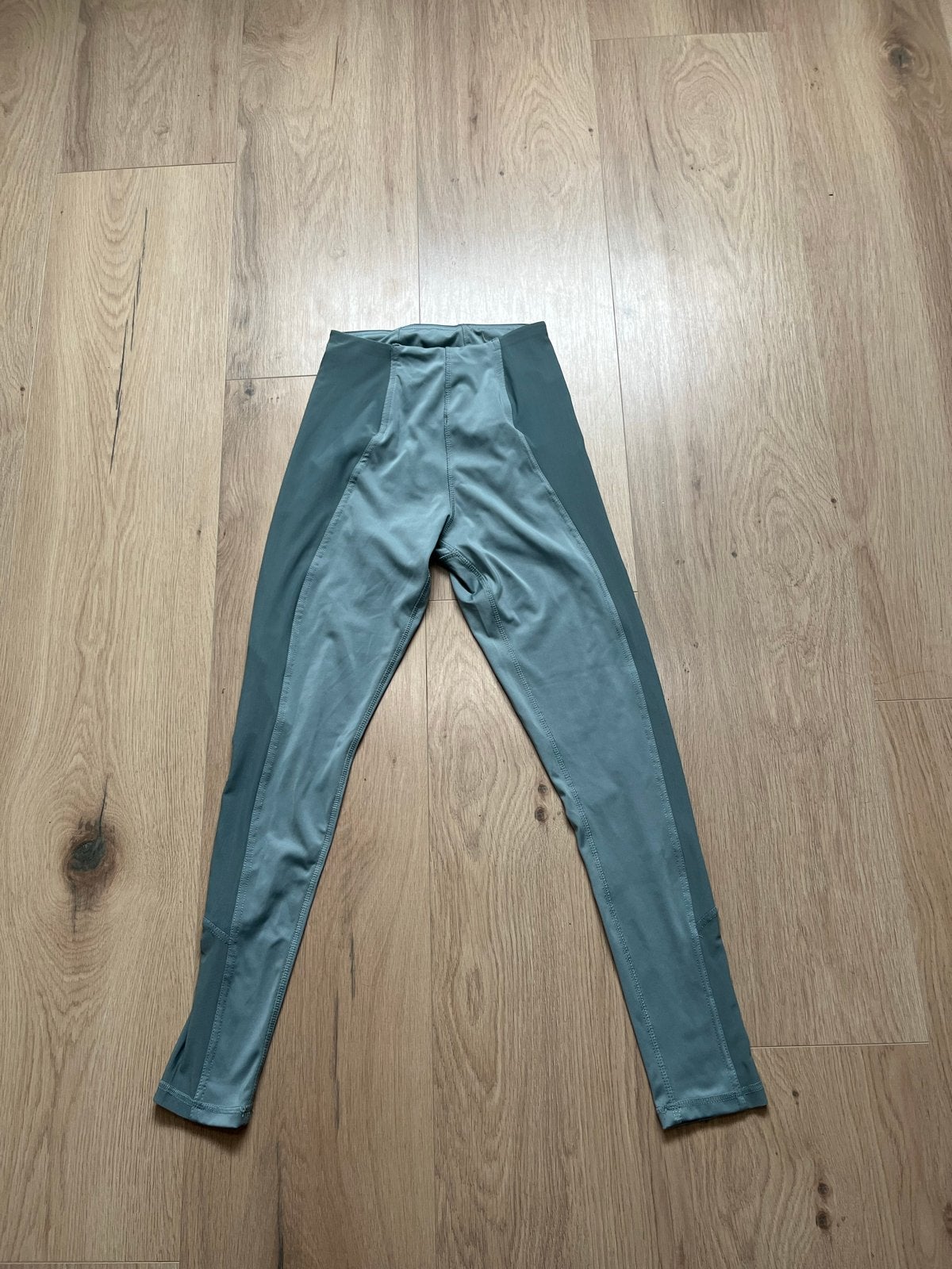 Workout Legging XS - Zo goed als nieuw, Kleding | Dames, Ophalen of Verzenden, Maat 34 (XS) of kleiner, Groen, Fitness of Aerobics