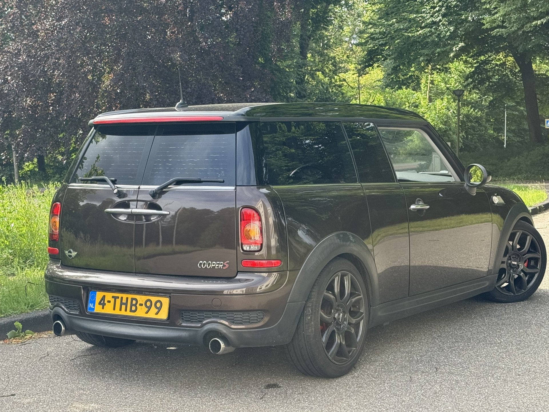 MINI Clubman 1.6 Cooper S, MOOI BRUIN LEDER ! (bj 2008), Auto's, Voorwielaandrijving, Gebruikt, 4 cilinders, Bruin