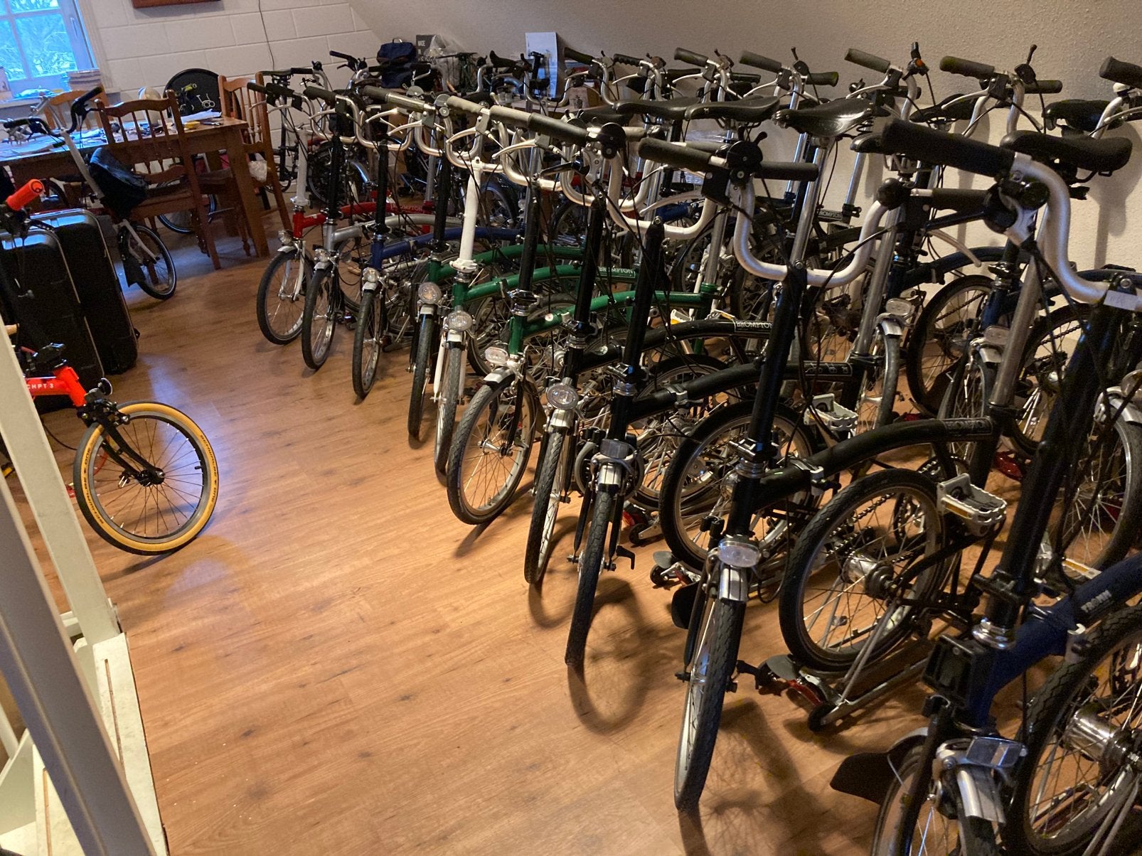 Foto 6 van Grote voorraad gebruikte Bromptons