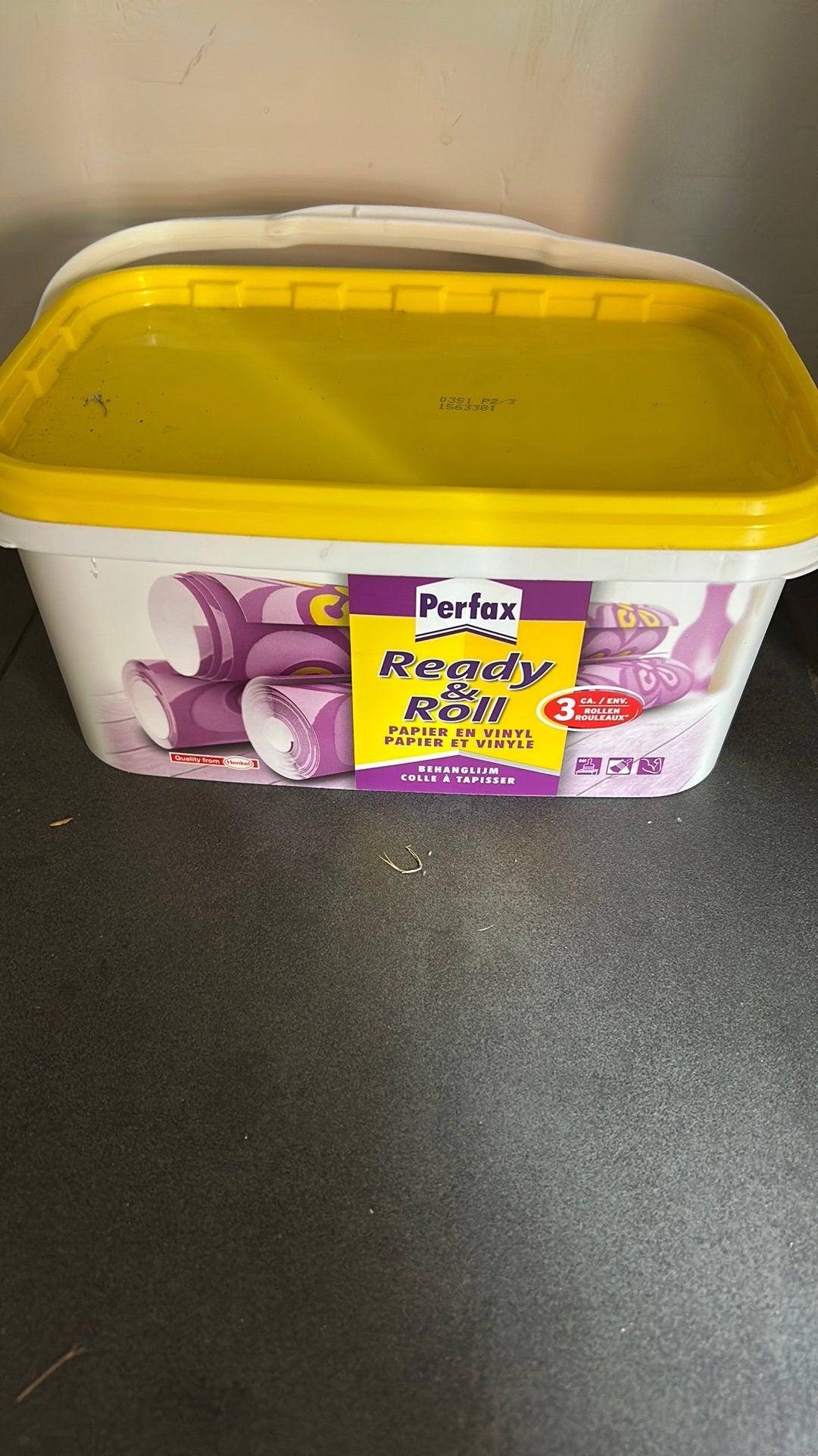 Behanglijm voor knutselproject, Ophalen, Gebruikt