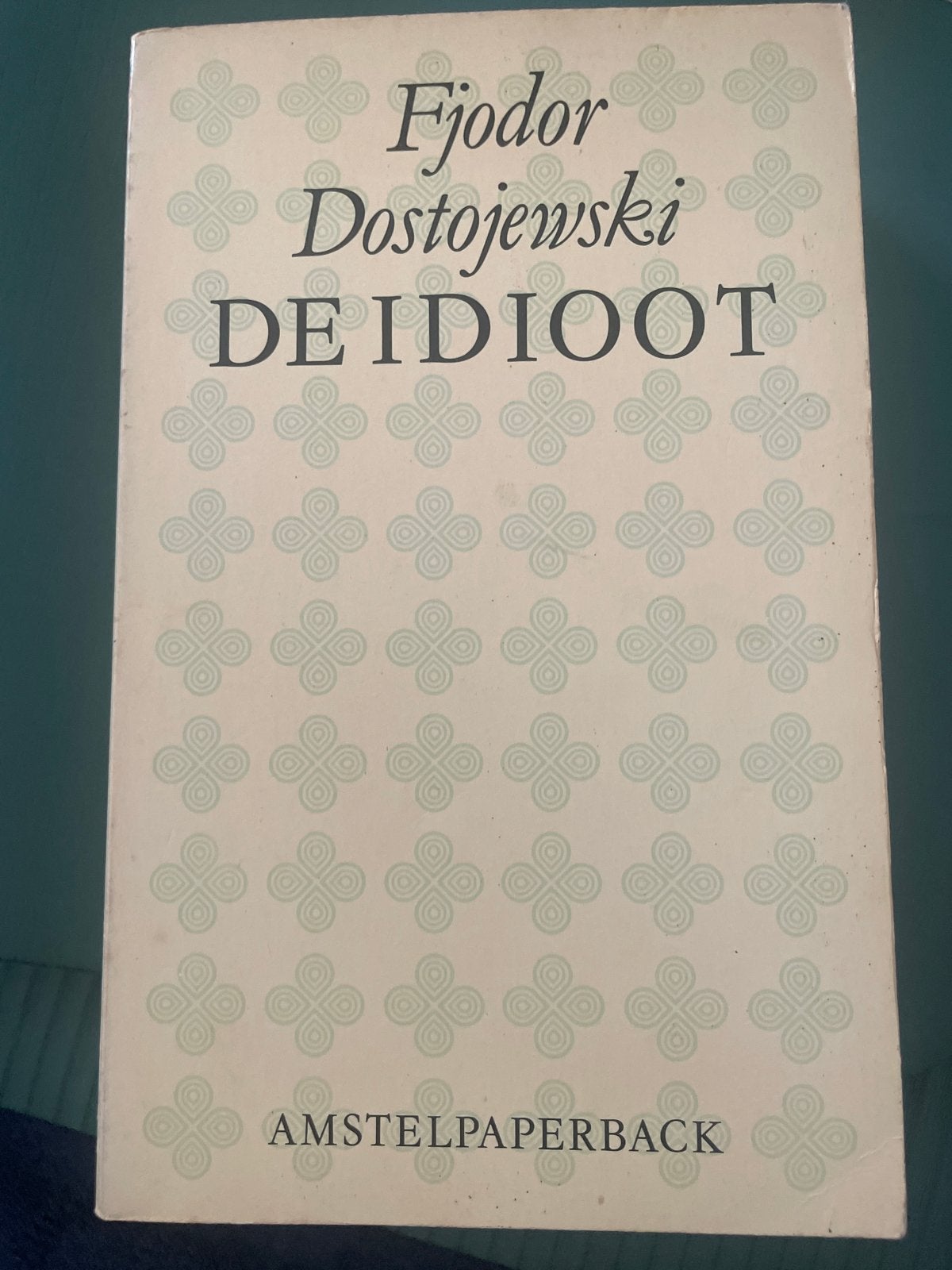 De Idioot - Fjodor Dostojevski (Amstelpaperback), Ophalen of Verzenden, Gelezen, Europa overig