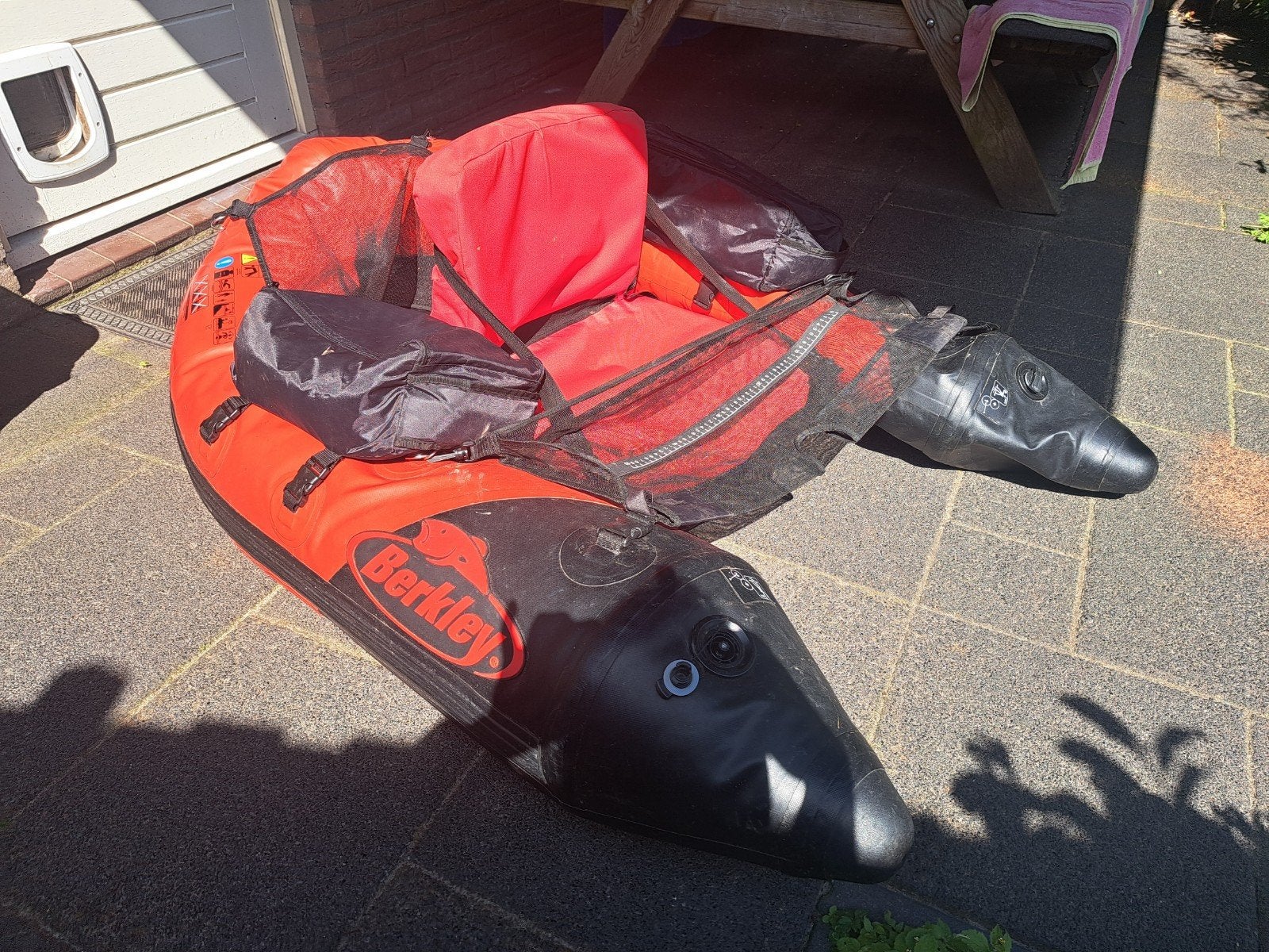 Prachtige Bellyboat (Berkley)te koop incl ultimate flippers, Watersport en Boten, Ophalen, Zo goed als nieuw