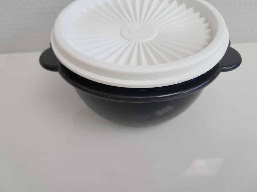 Tupperware zonnester kommen met ster deksels.  inhoud 400ml., Overige kleuren, 400 ml, Ophalen of Verzenden, Bak of Kom