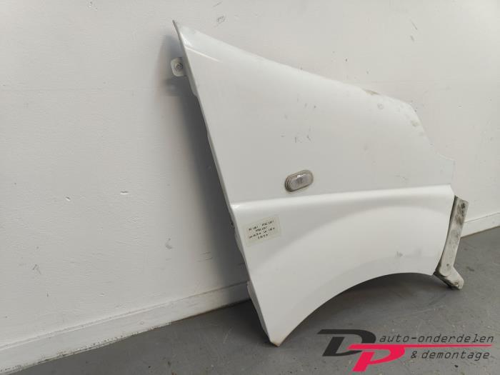 Scherm rechts-voor van een Nissan Primastar (Z36), Gebruikt, -, -, Ophalen of Verzenden