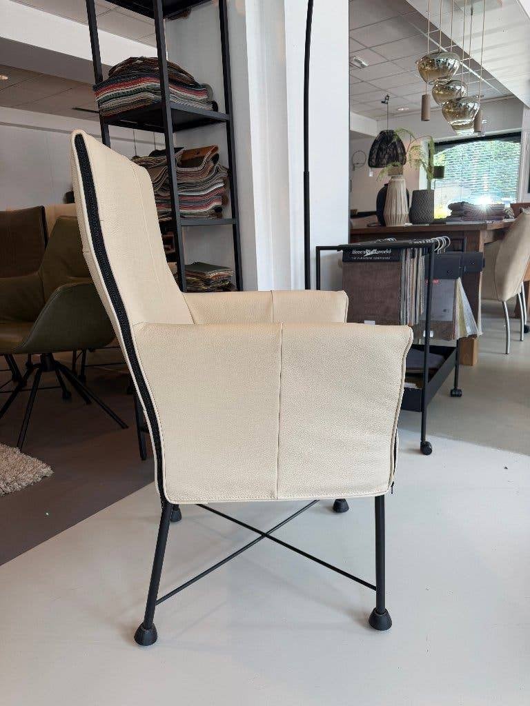 Montis Chaplin hergestoffeerd set van 3 | Woonloods Dongen, Ophalen, Drie, Wit, Nieuw