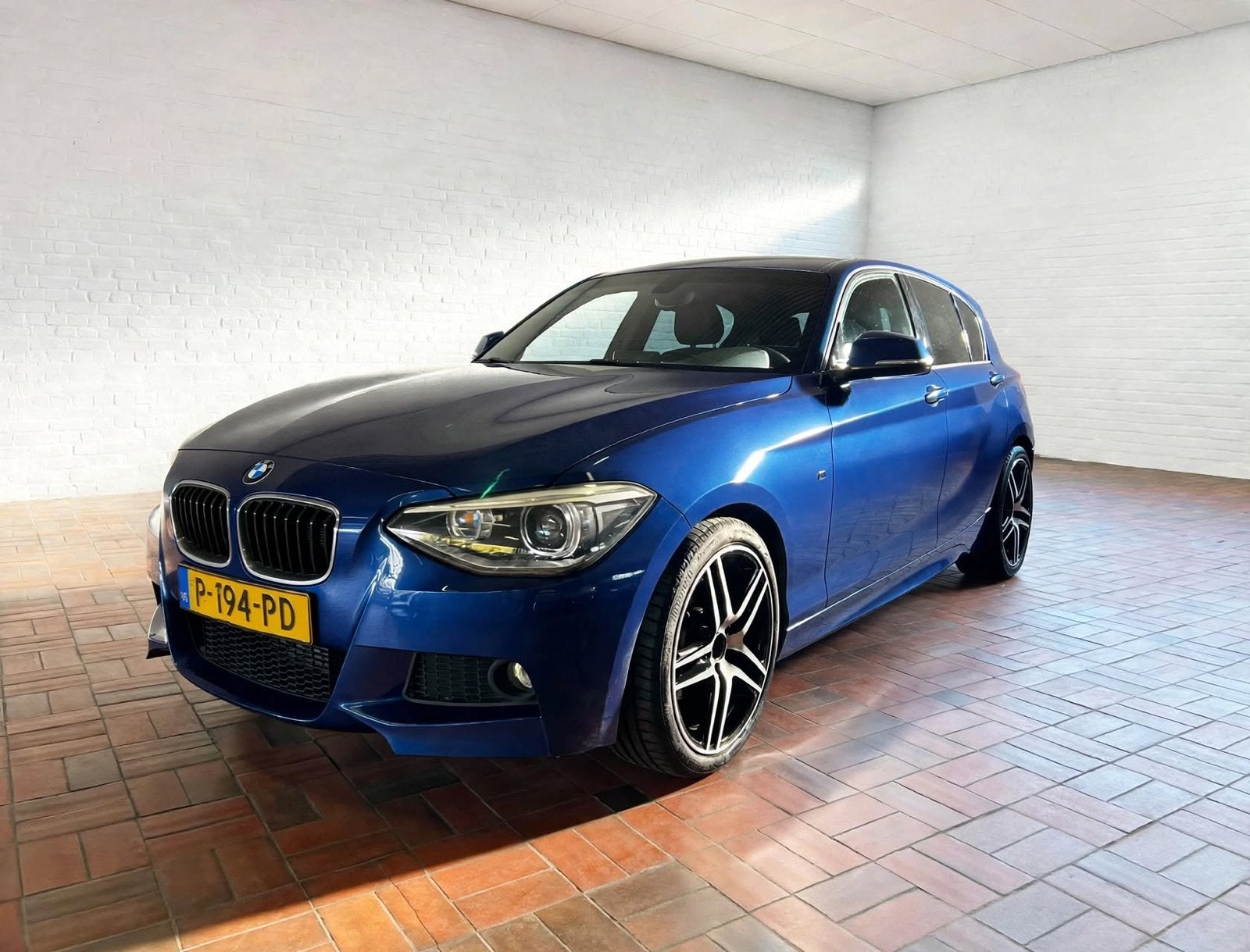 BMW 1-Serie 118I Volledig M uitvoering in Estoril Blauw, Auto's, 1-Serie, Achterwielaandrijving, 4 cilinders, Blauw