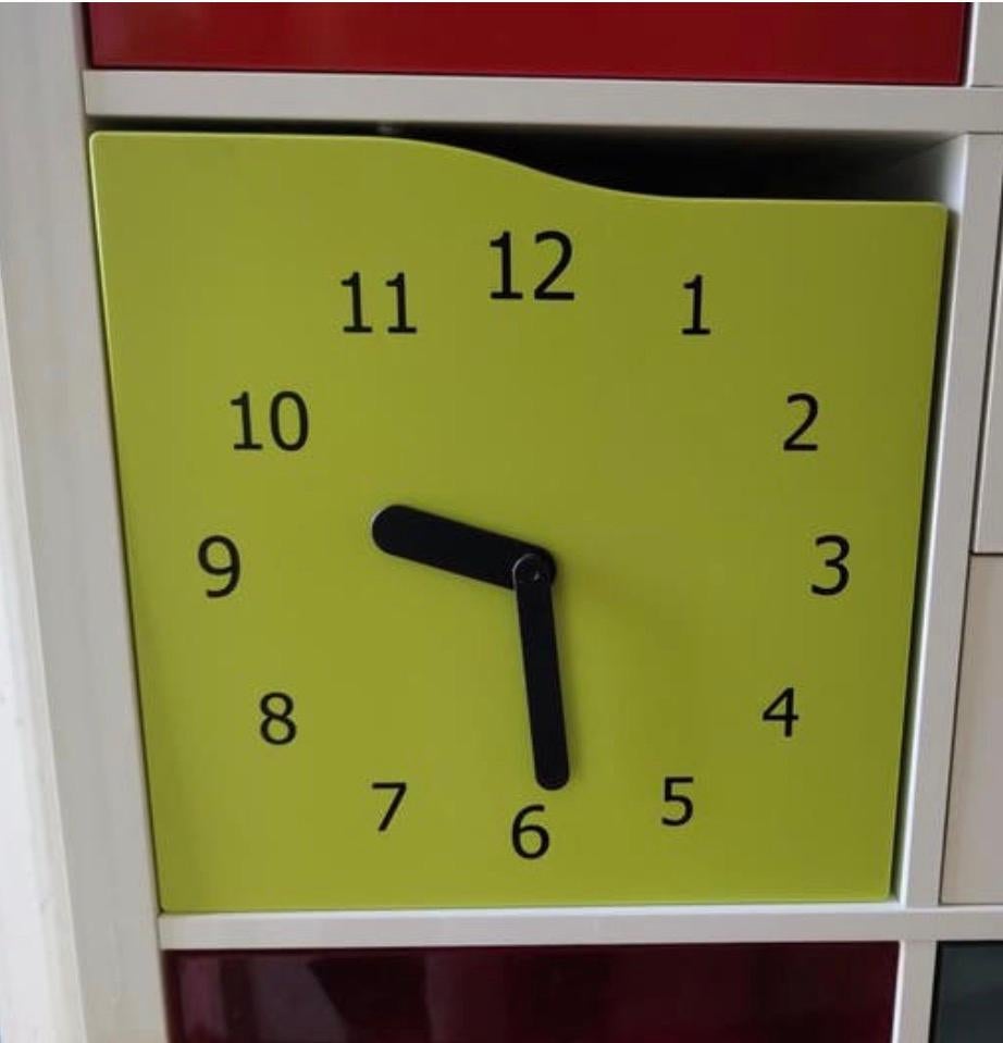 Kallax klok deur ikea expedit vakkankast, Huis en Inrichting, Ophalen of Verzenden, Zo goed als nieuw