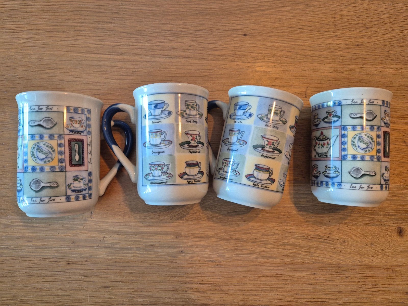 Set van 4 Churchill mokken - Vintage servies, Gebruikt, Overige merken, Keramiek, Vintage