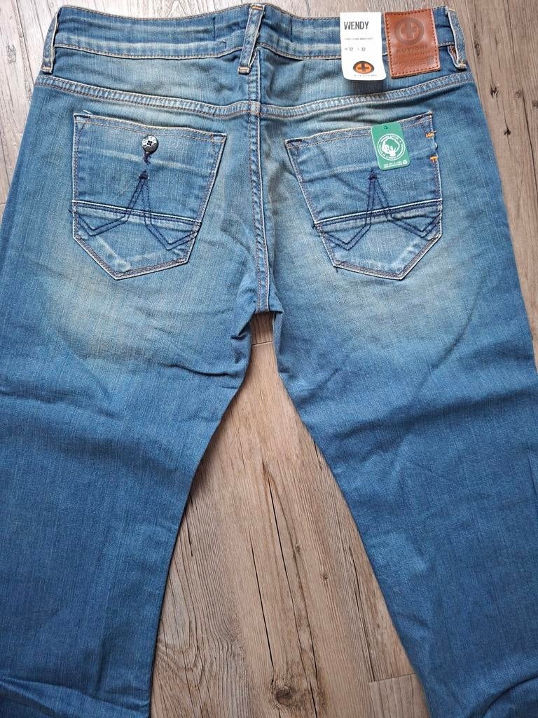 KUYICHI Wendy bootcut jeans W32 L32, Kleding | Dames, Spijkerbroeken en Jeans, Blauw, KUYICHI, Nieuw, Ophalen of Verzenden
