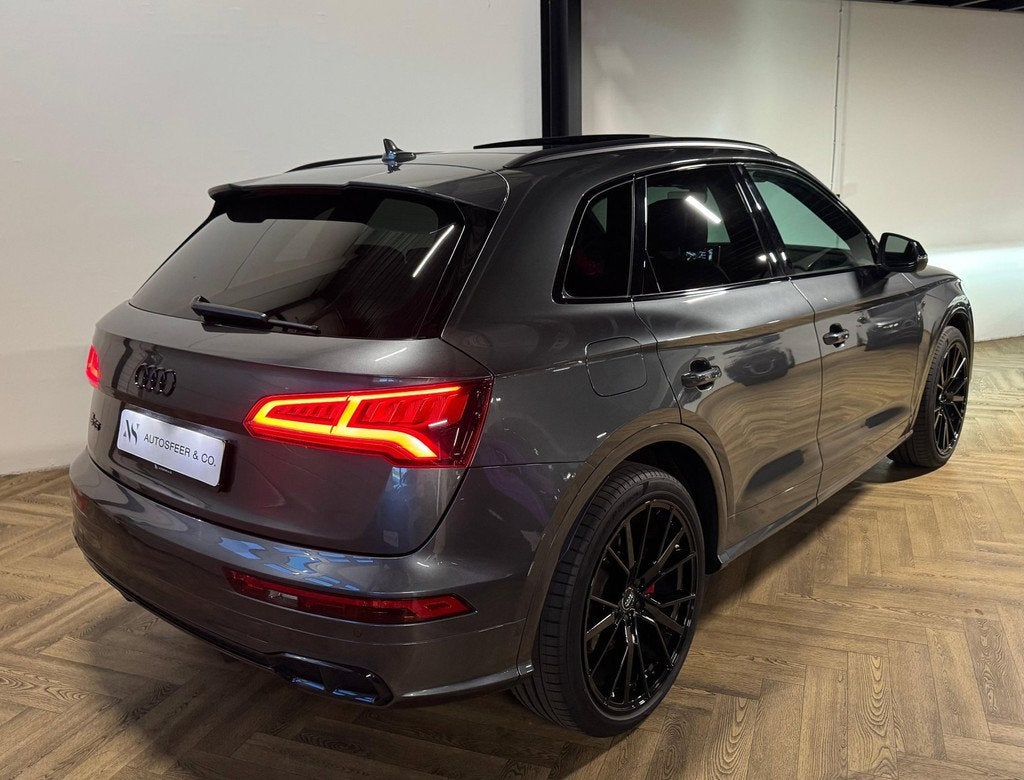 Audi SQ5 3.0 TDI SQ5 quattro PANO KEYLESS HUD, Auto's, Audi, Automaat, 15 km/l, Gebruikt, Zwart