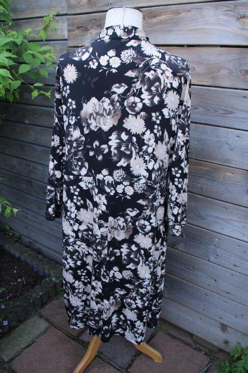 Overslagjurk zwart/ beige Steilmann mt 48 Vaste prijs, Kleding | Dames, Zwart, Maat 46/48 (XL) of groter, Ophalen of Verzenden