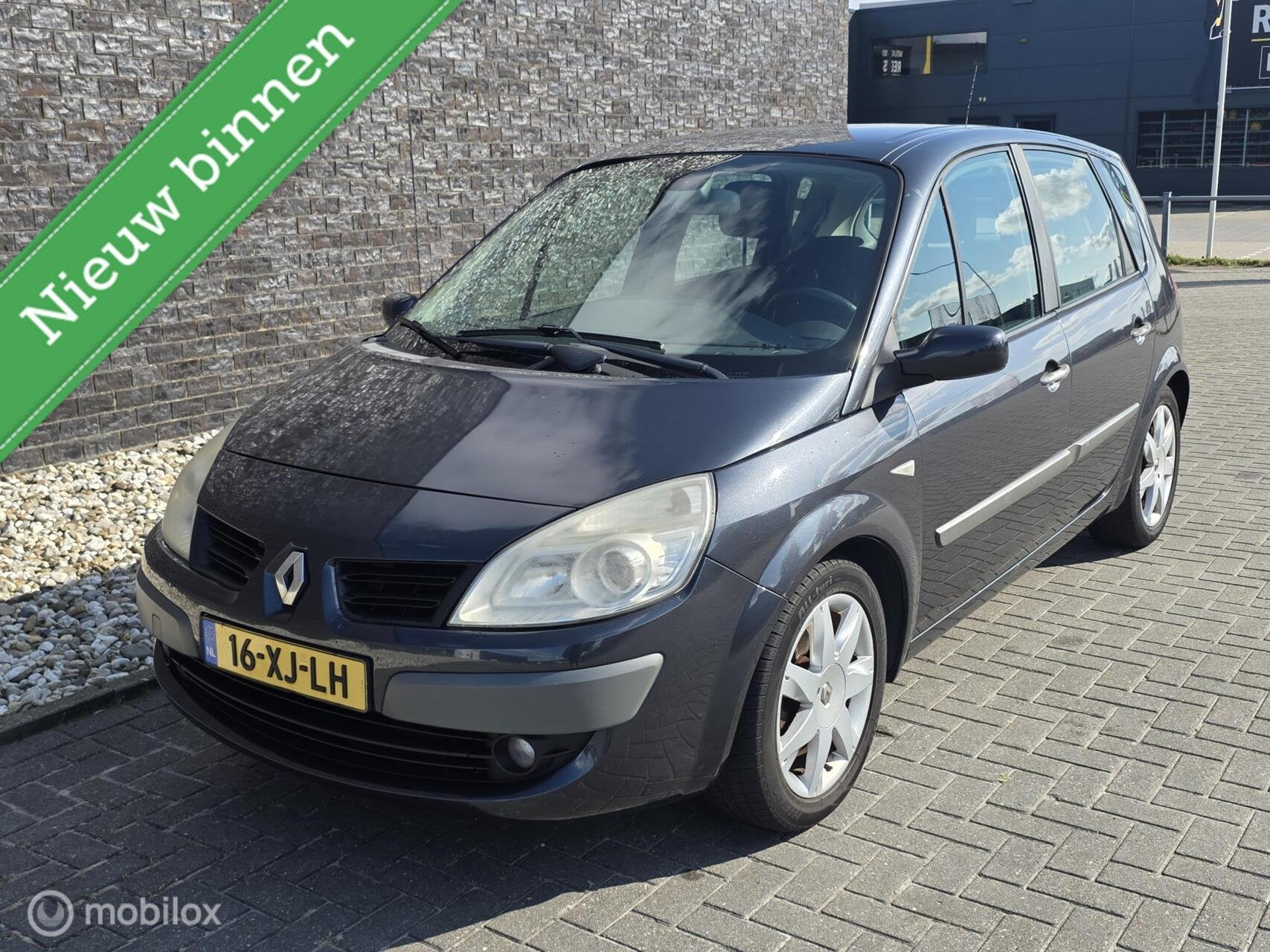 Renault Scenic 2.0-16V Dynamique - Cruise - Airco - Trekhaak, 1998 cc, 4 cilinders, Origineel Nederlands, 650 kg