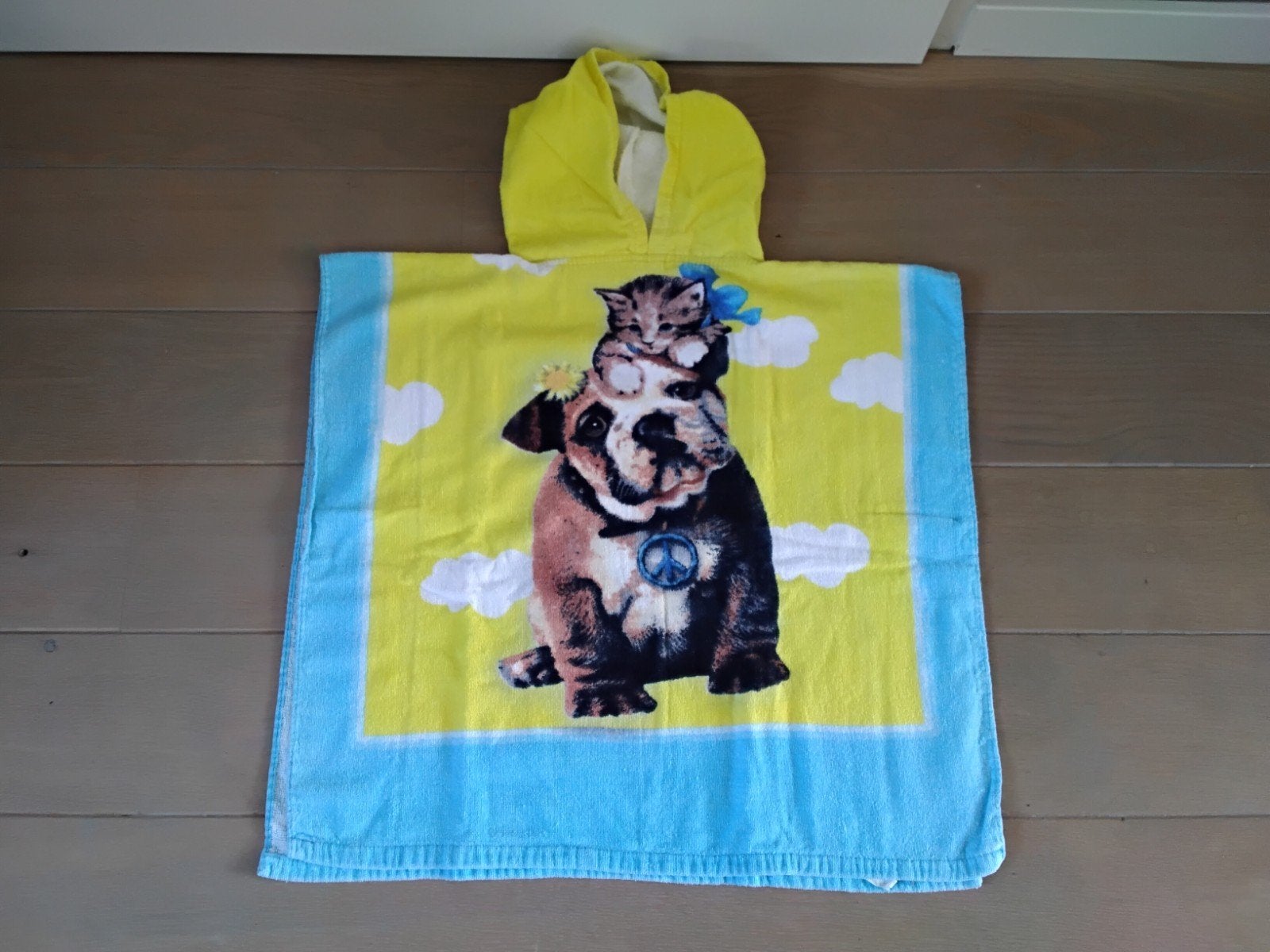 Kinder poncho handdoek met capuchon - Hond en kat, Ophalen of Verzenden, Zo goed als nieuw, Onbekend, Jongetje of Meisje