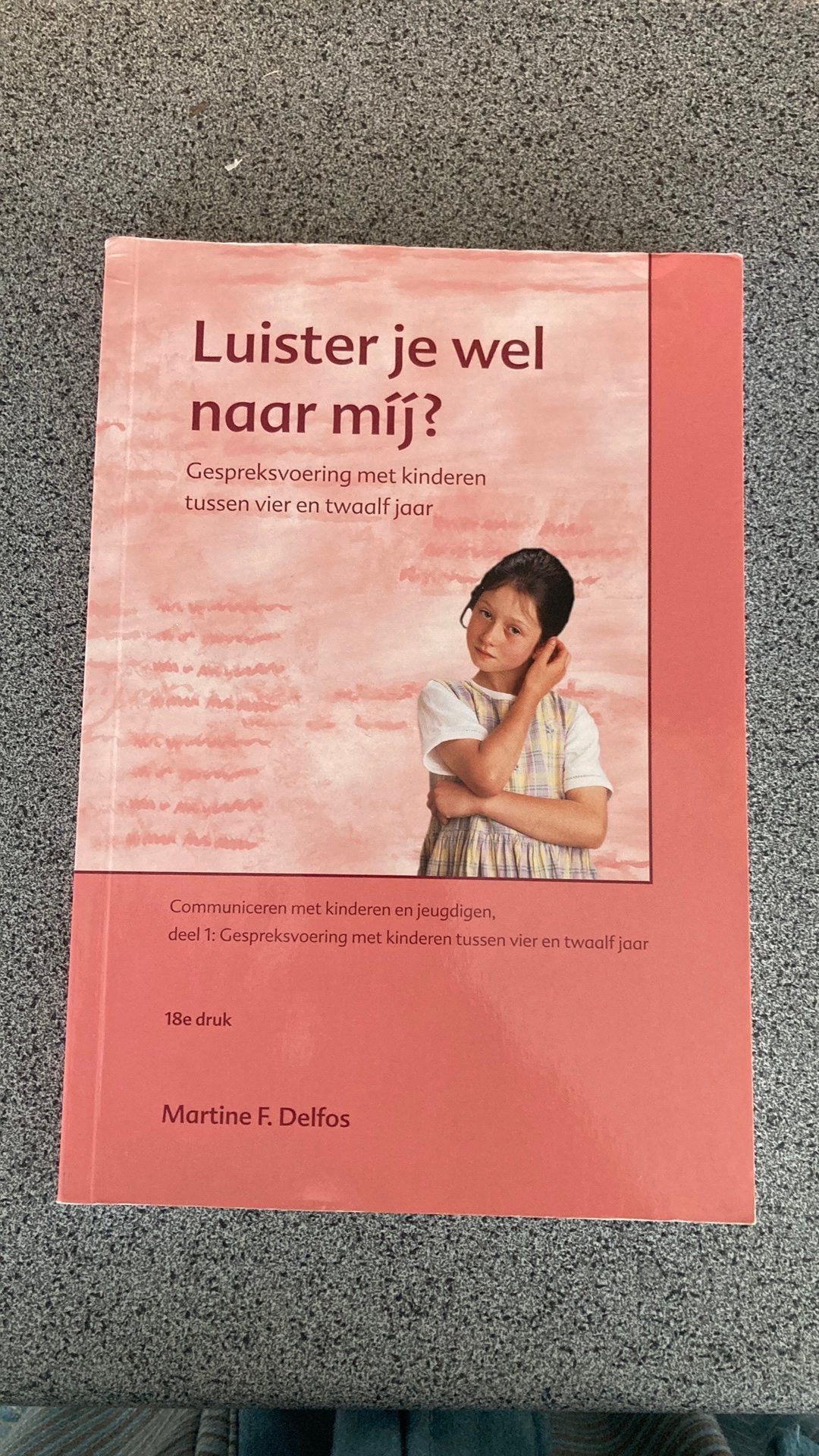 Martine Delfos - Luister je wel naar mij?, Boeken, Verzenden, Sociale wetenschap, Zo goed als nieuw, Martine Delfos