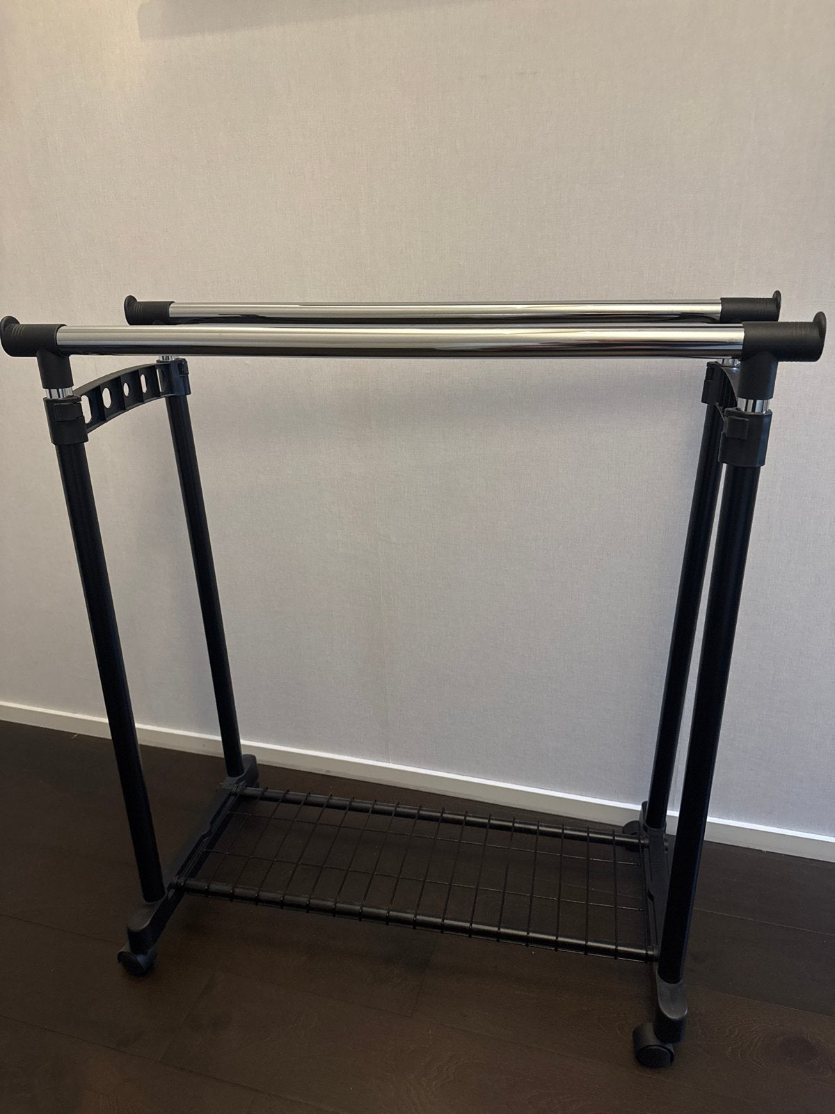 Kledingrek GUDME dubbel zwart/chroom, Ophalen, Met wielen, Zo goed als nieuw