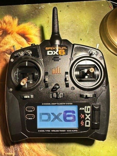 Spektrum transmitter DX6 gen2 telemetrie-spraak & Li-ion, Hobby en Vrije tijd, Modelbouw | Radiografisch | Vliegtuigen, Ophalen of Verzenden