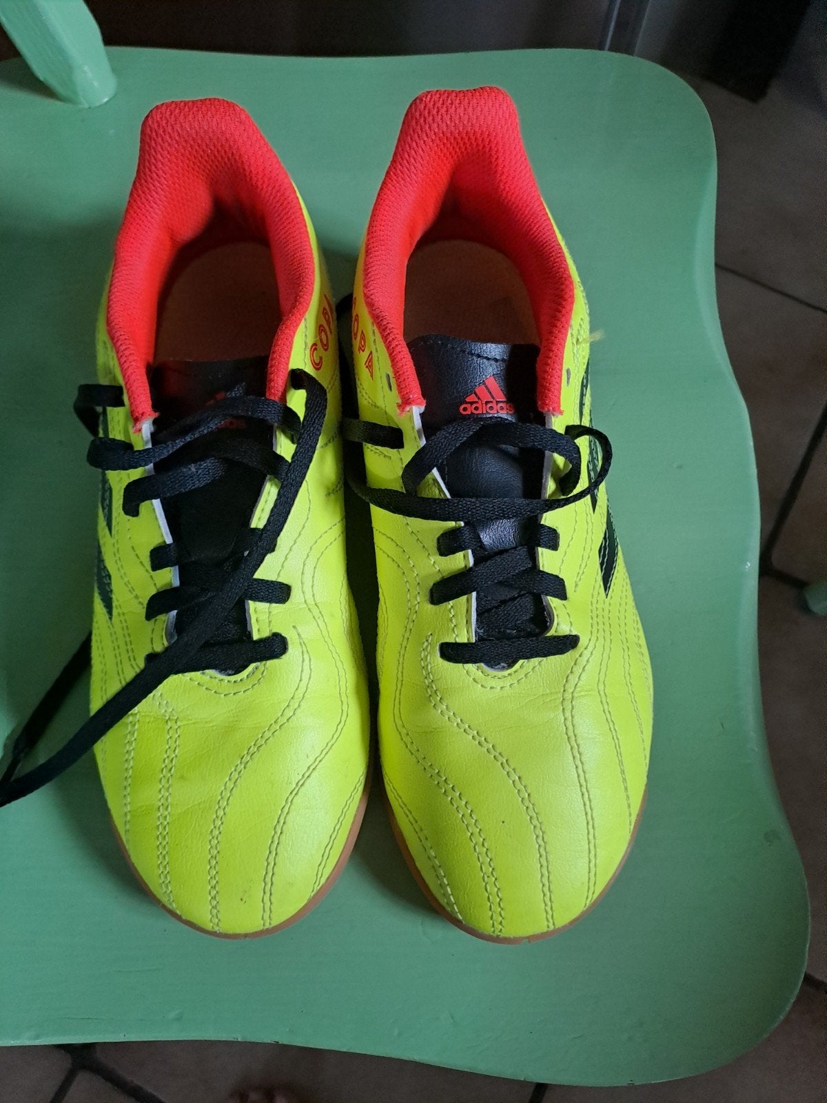 zaalvoetbalschoenen Adidas maat 36, Sport en Fitness, Voetbal, Maat XS of kleiner, Ophalen of Verzenden, Gebruikt, Schoenen