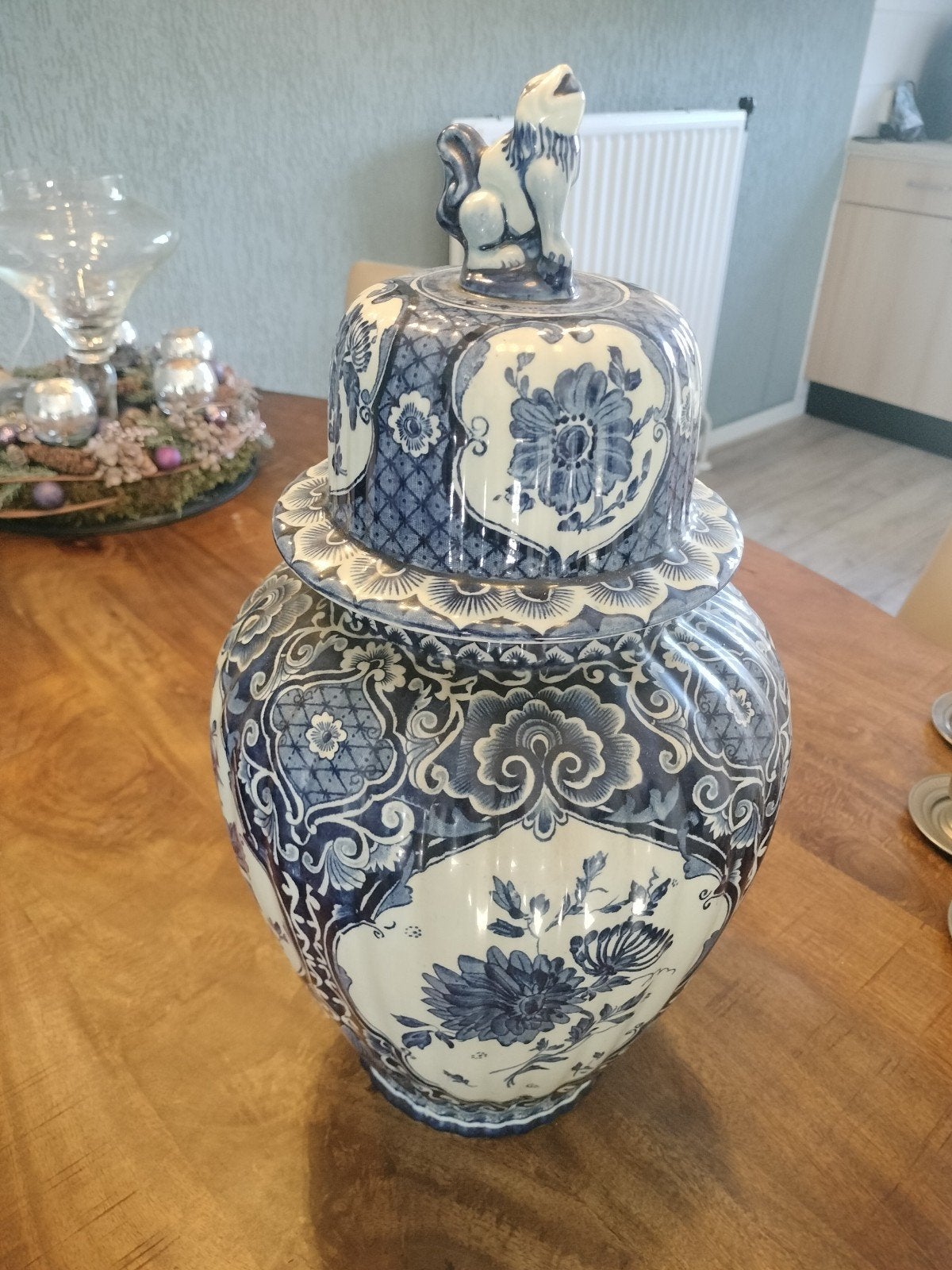 Delfts Blauwe met Leeuw Deksel, Ophalen